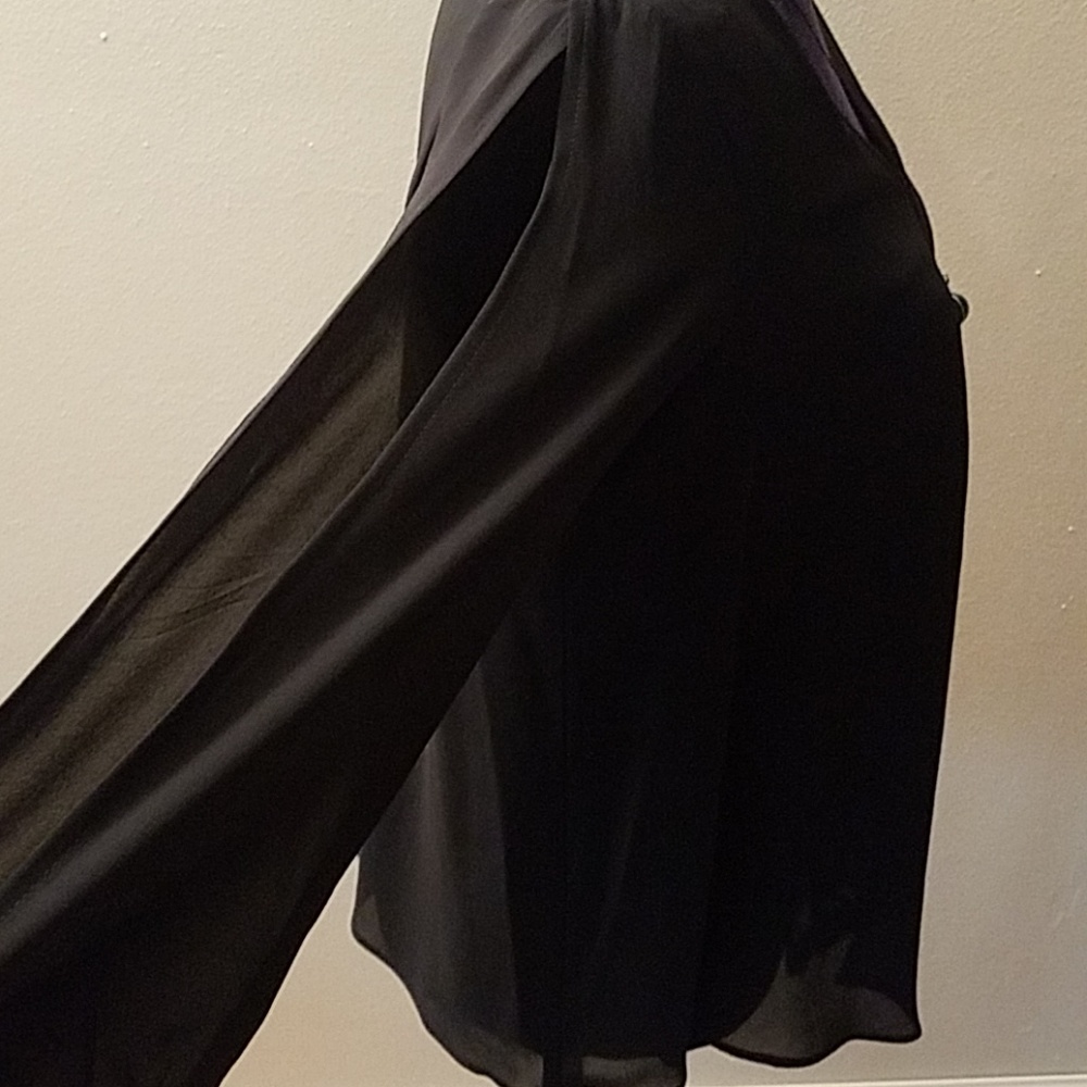 Blouse - Picture 3 of 8